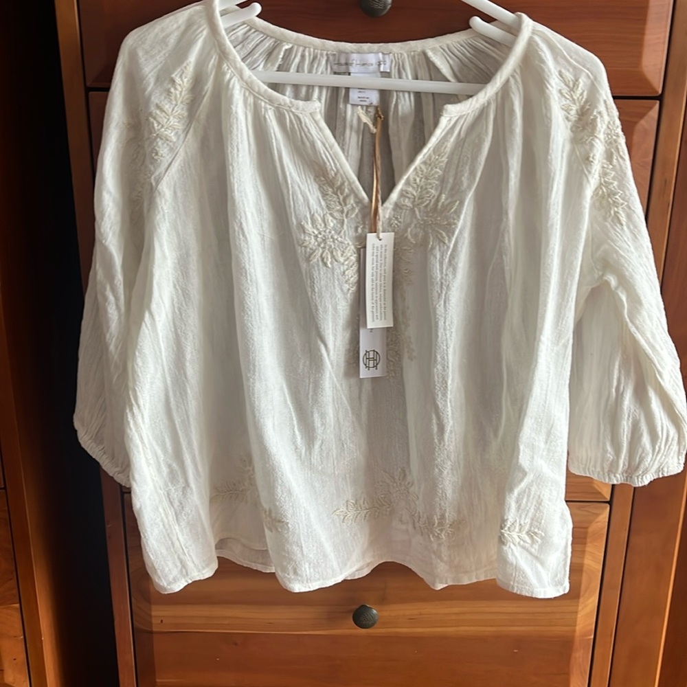 House of Harlow 1960 White Bohemian Embroidered Peasant Top Blouse